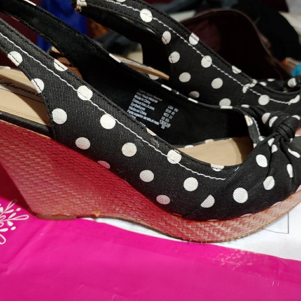 American Eagle Wedges